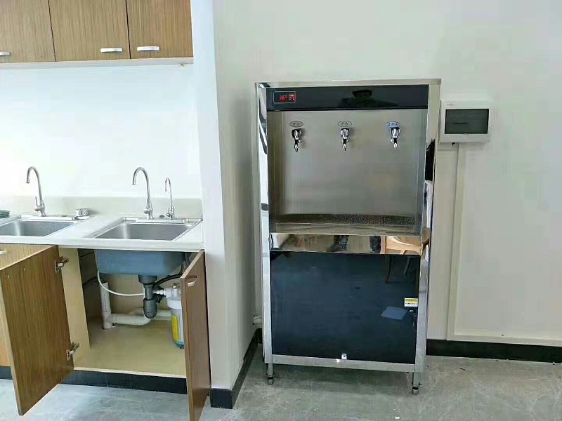 辦公室直飲水機