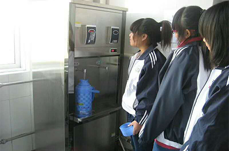 應用場景-步進式學校開水器
